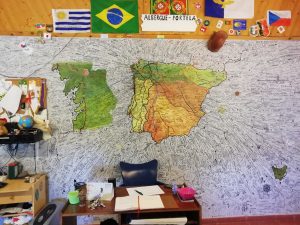 Caminho Portugues Tag 9 - Tausende Namen auf einer Wand